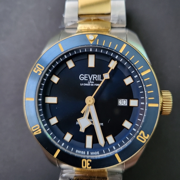 🌟 Gevril Yorkville Automatic Two Tone Watch - Picture 5 of 5